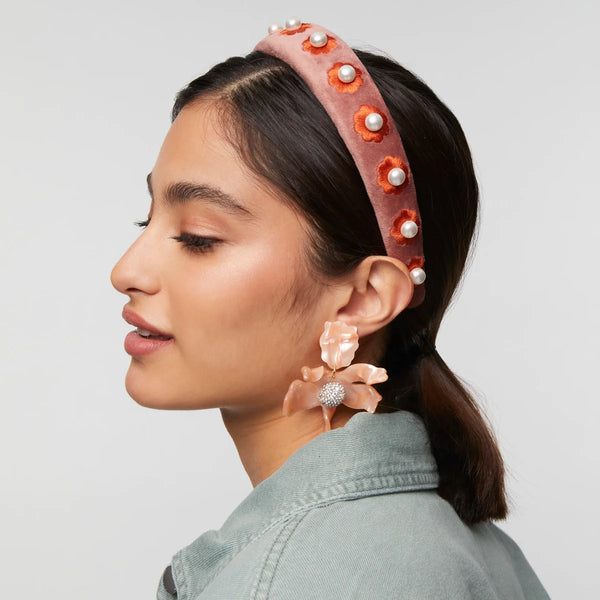 Lele Sadoughi Dusty Rose Pearl Flower Alice Headband $150 Dusty Rose Pearl Flower Alice Headband – Chic Streets main image 2