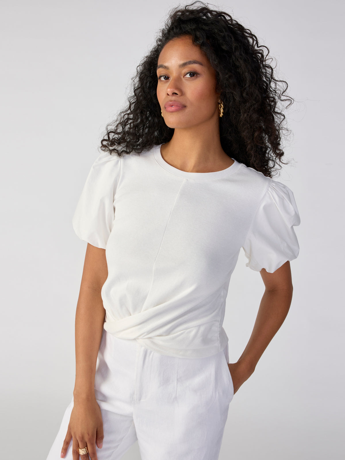 Puff Sleeve Shirttail Tee ~ White – Chic Streets