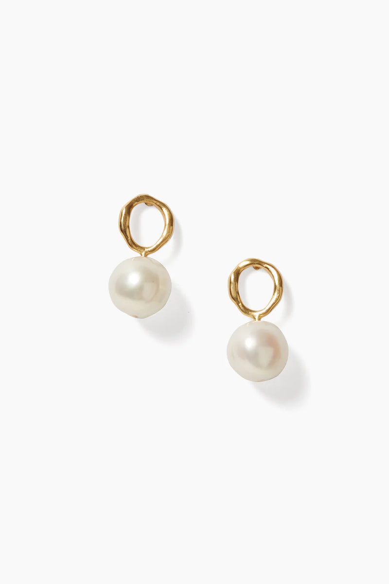 Globe Stud Earrings`~ White Pearl