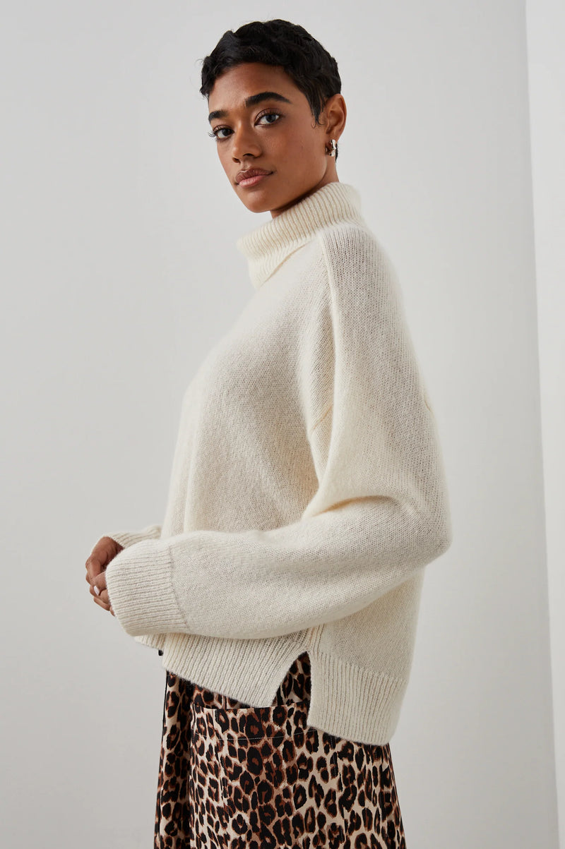 Estelle Sweater ~ Ivory