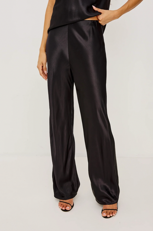 Silvi Pant ~ Black