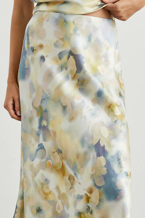 Anya Skirt ~ Diffused Blossom