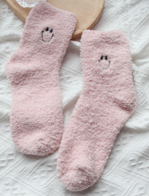 Holiday Socks ~ Smiley